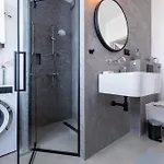 Victus Unique Two-Bedroom Apartment With Remote Work By Noclegi Renters Apartman
